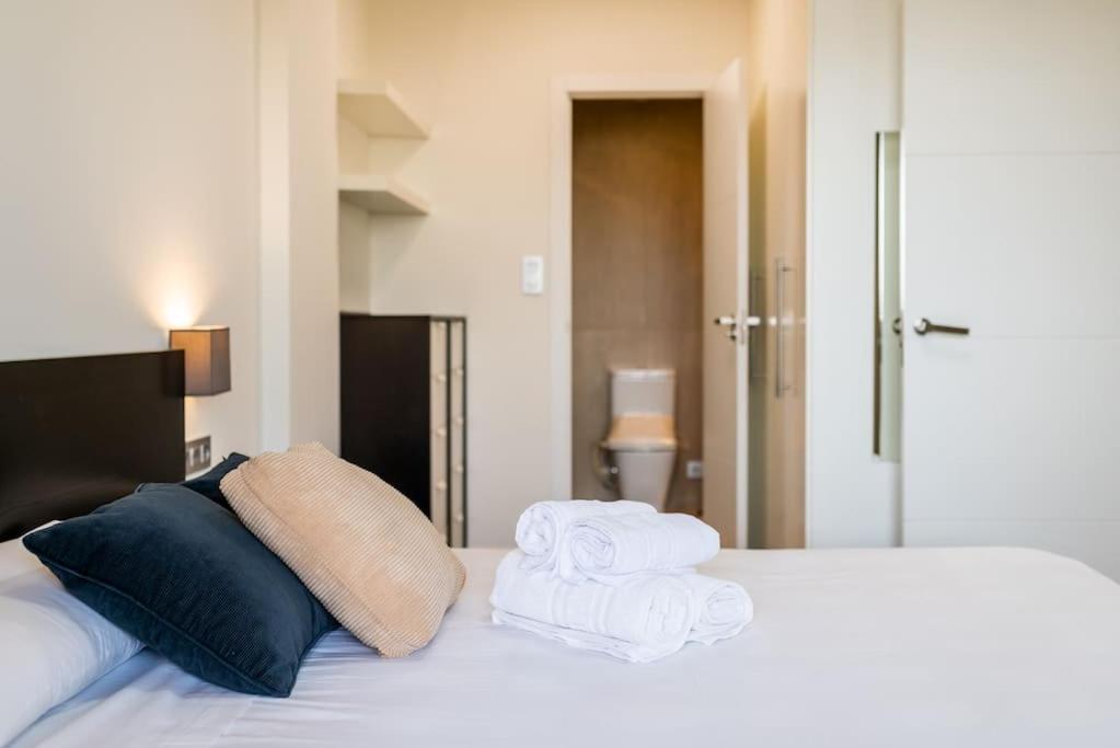 Moderno Apartamento Con Piscina Y Parking Granada Esterno foto